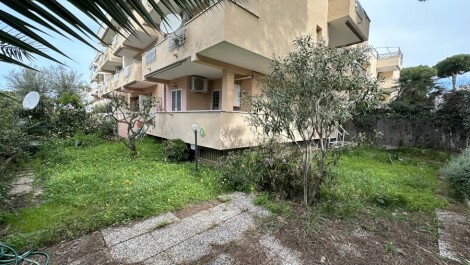Santa Marinella – Maiorca appartamento con giardino