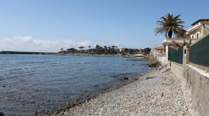 vista porto da spiaggia