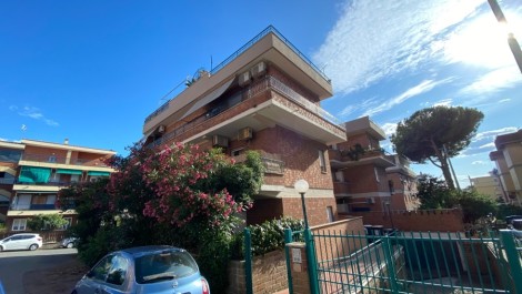 Santa Marinella – ampia metratura centrale